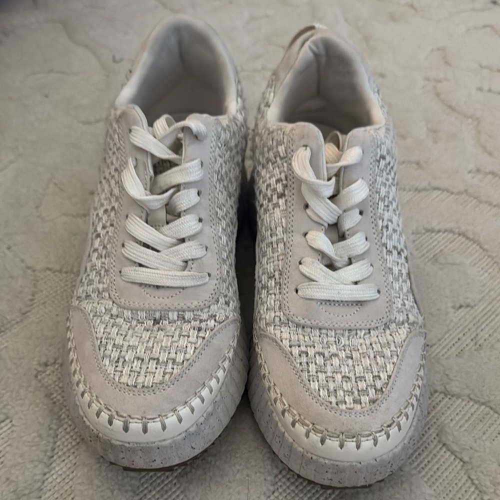 Universal Thread Woven Sneakers in Cream and Gray